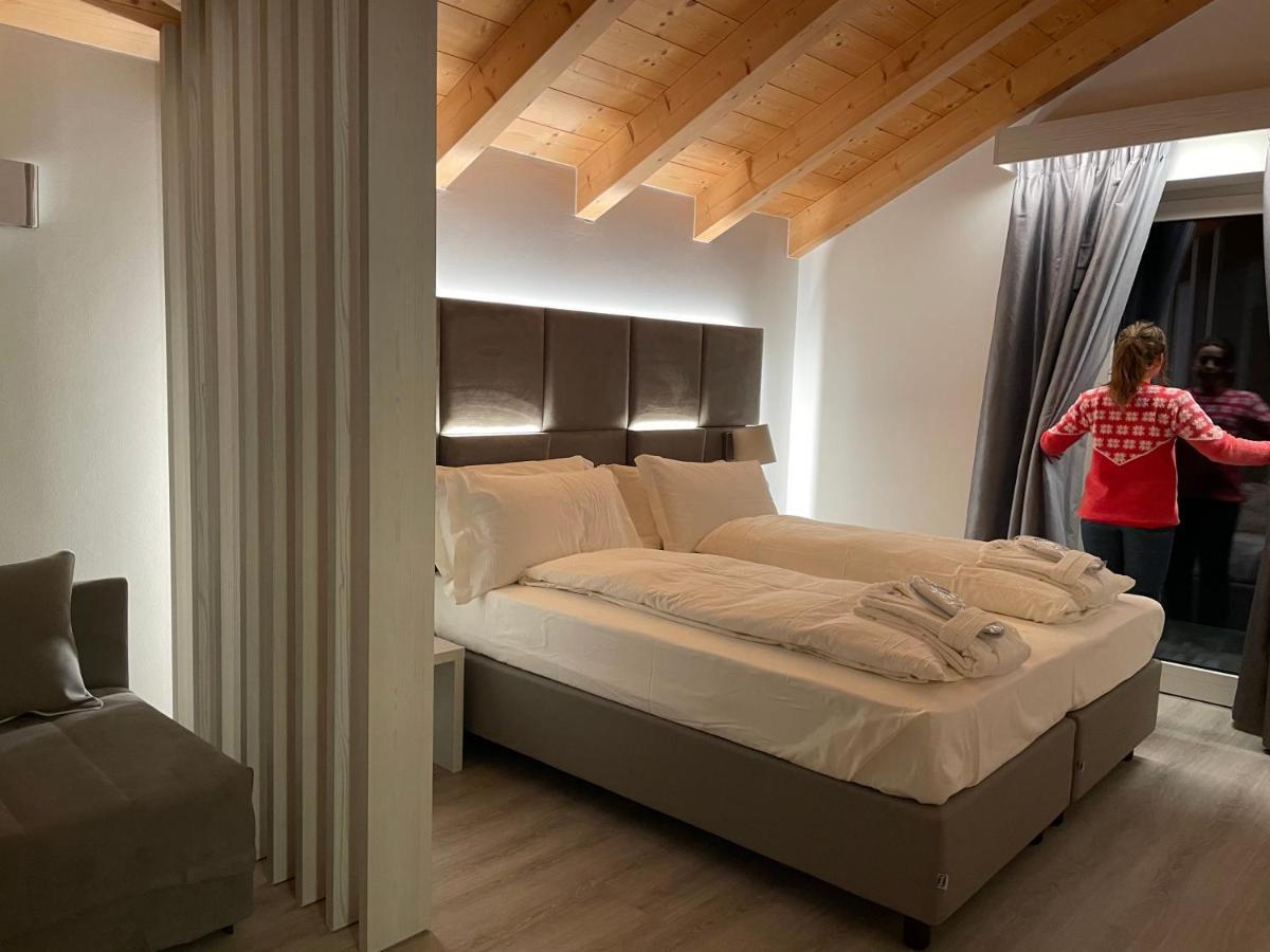 Rosensuite La Residenza Del Rosengarten Pinzolo Luaran gambar